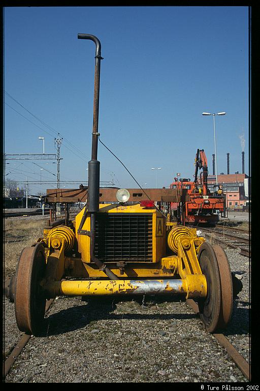 This machine is apparently used to sweep leaves off railway tracks