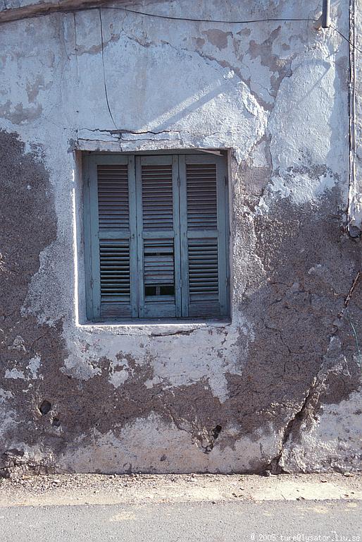 Window, Larnaka